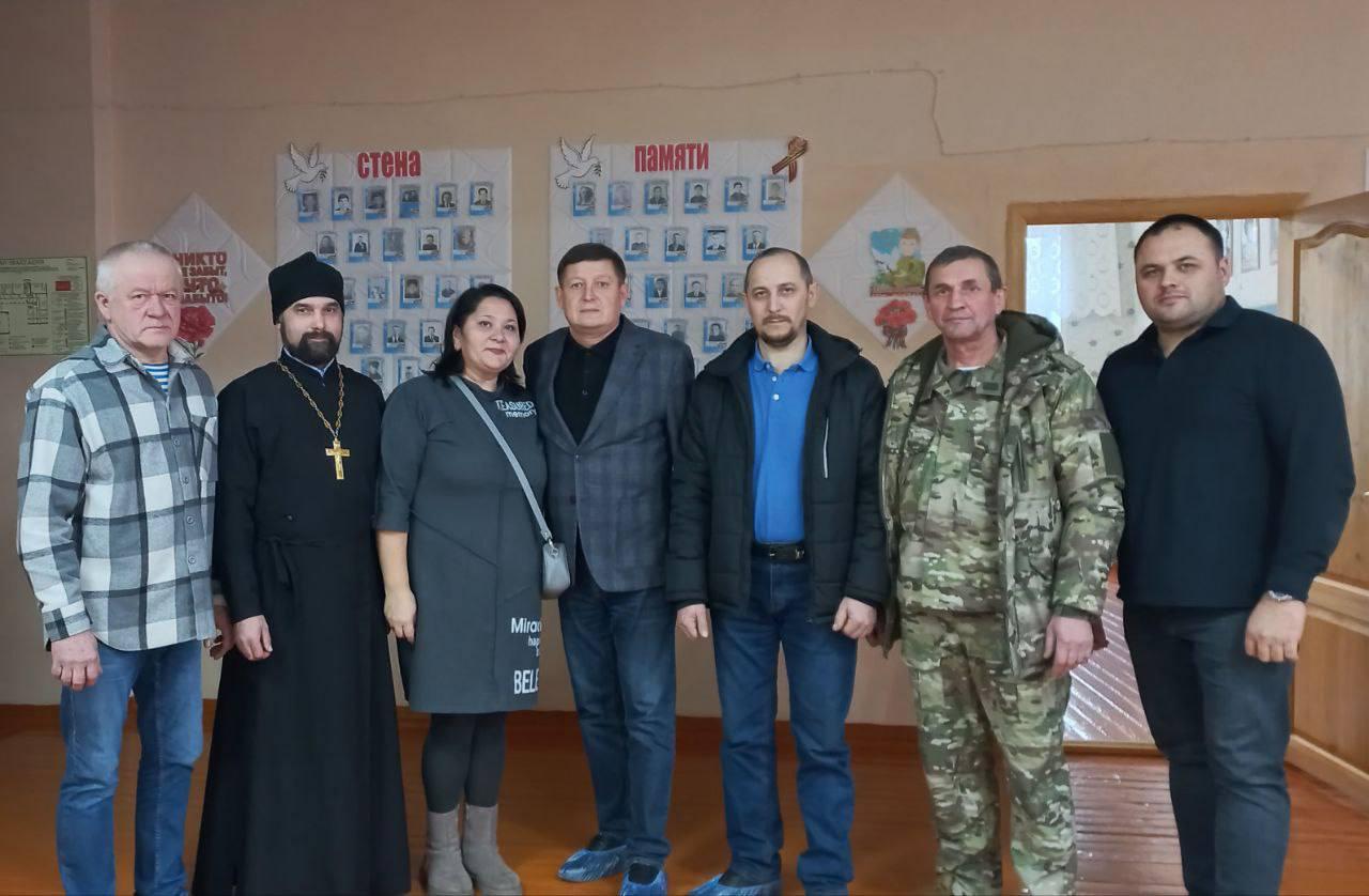 В школе прошел концерт посвященный участникам специальной военной операции.